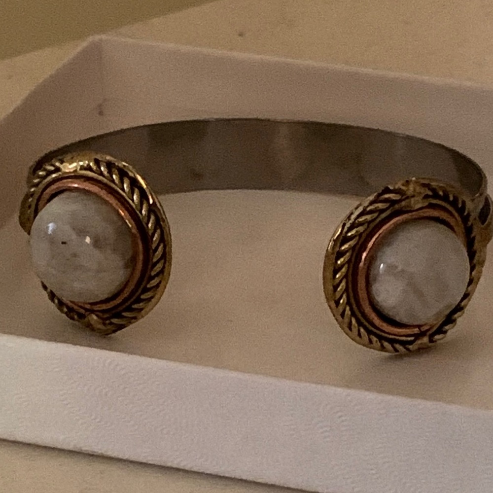 Bracelet - Picture 2 of 4